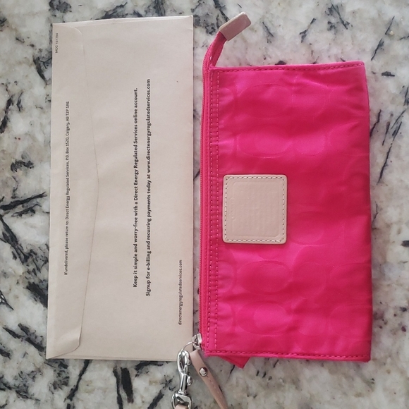 Coach Legacy Signature Zip Wallet/Wristlet - Picture 7 of 7